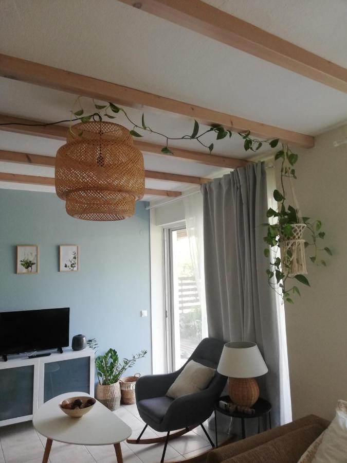 Aura Garden Apartment Faraí Buitenkant foto